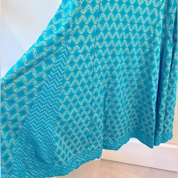 AVAASA Turquoise Kurta with Yoke Embroidery Rayon Ethnic Pakistan Indian Sz S - Picture 3 of 10